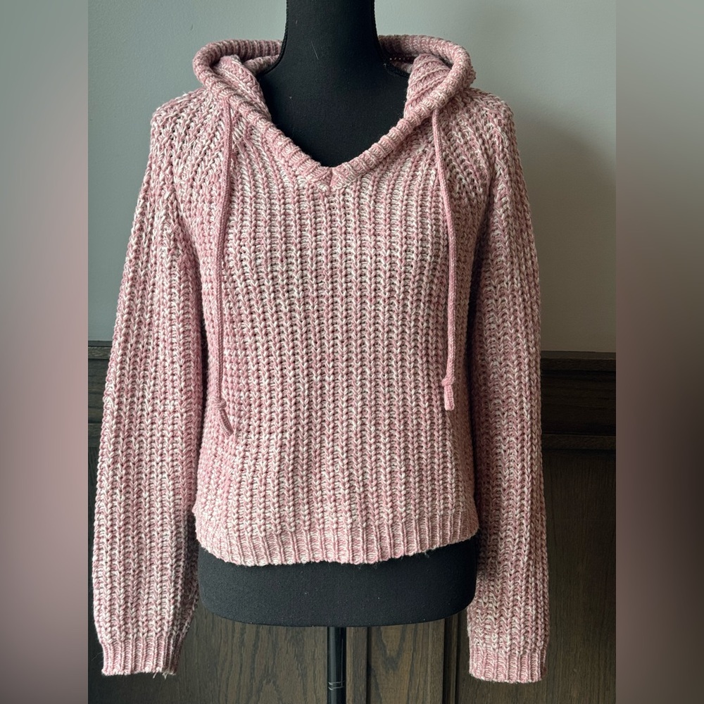 Ultra Flirt Pink V-Neck Knit Sweater Medium - Picture 5 of 8